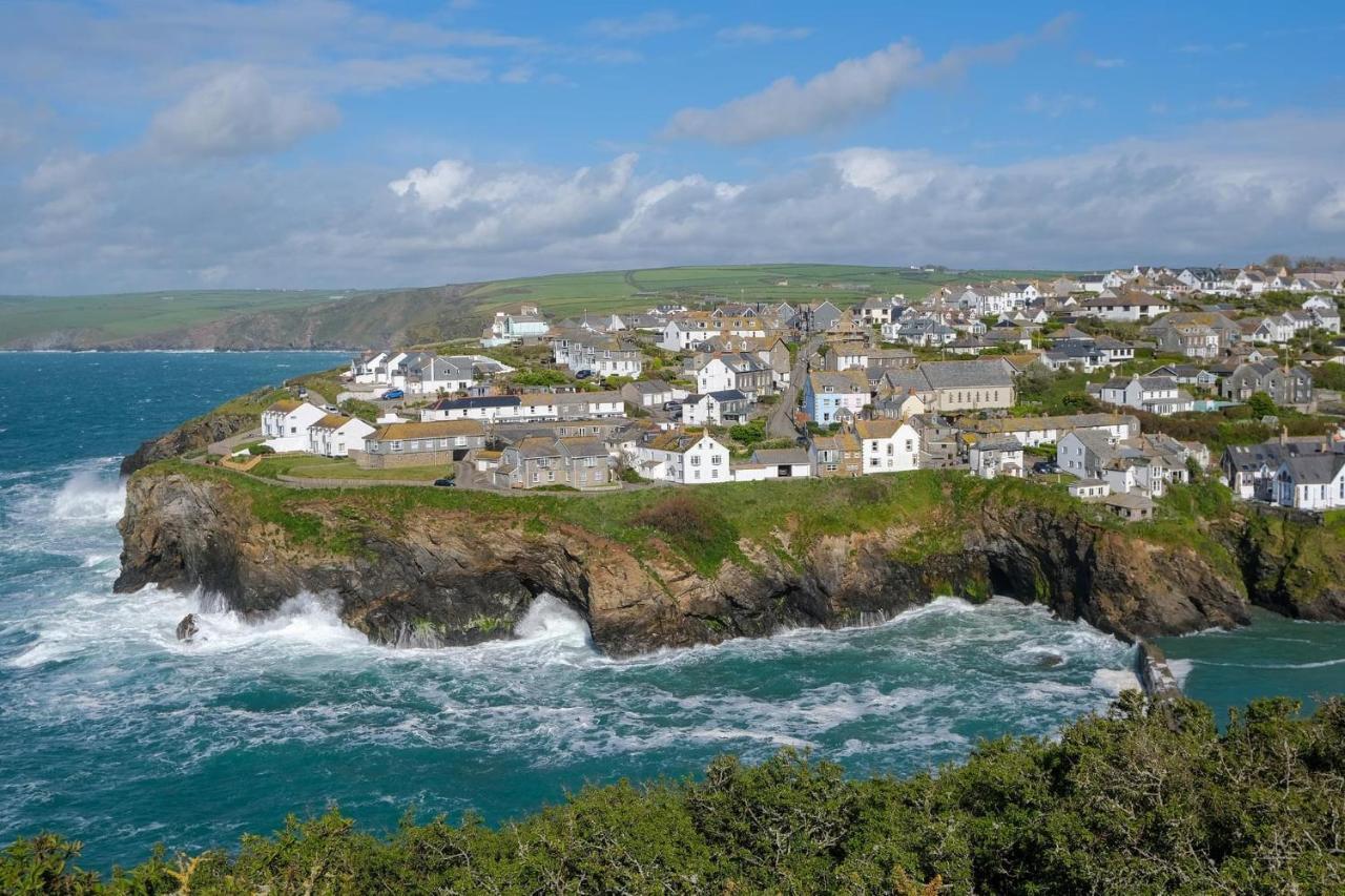 Polrunny Farm Seaberry Cottage With A Sea View And Log Burner Boscastle Esterno foto