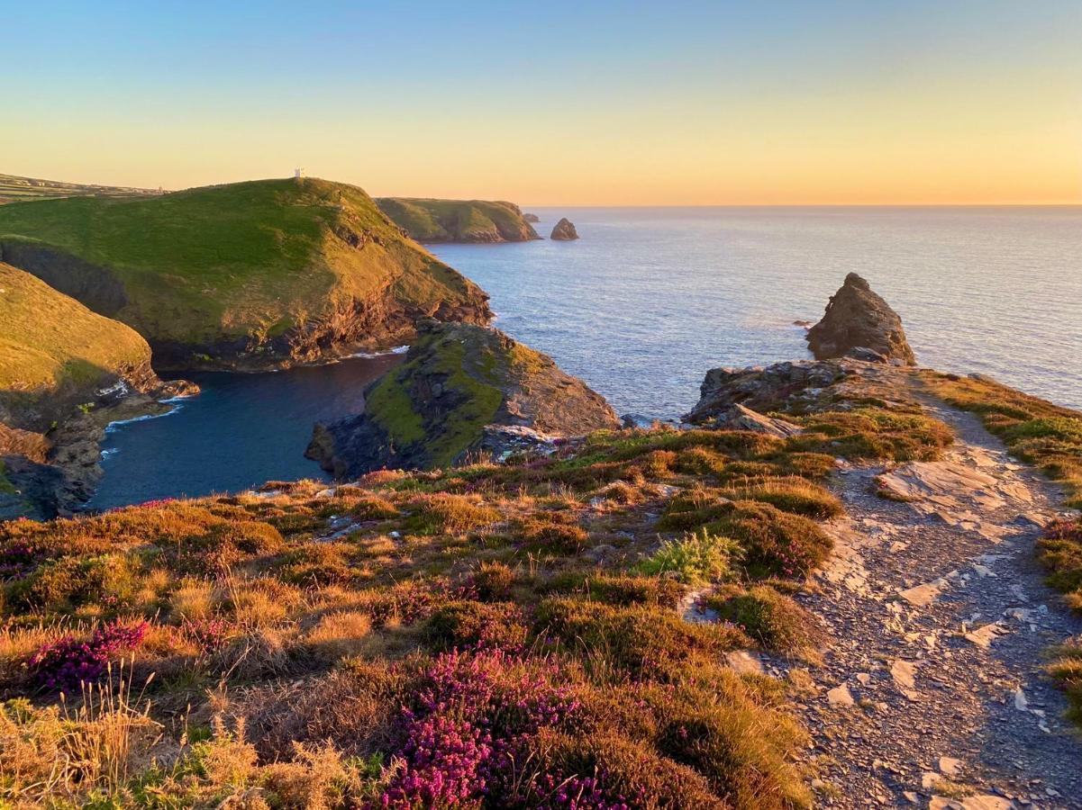 Polrunny Farm Seaberry Cottage With A Sea View And Log Burner Boscastle Esterno foto
