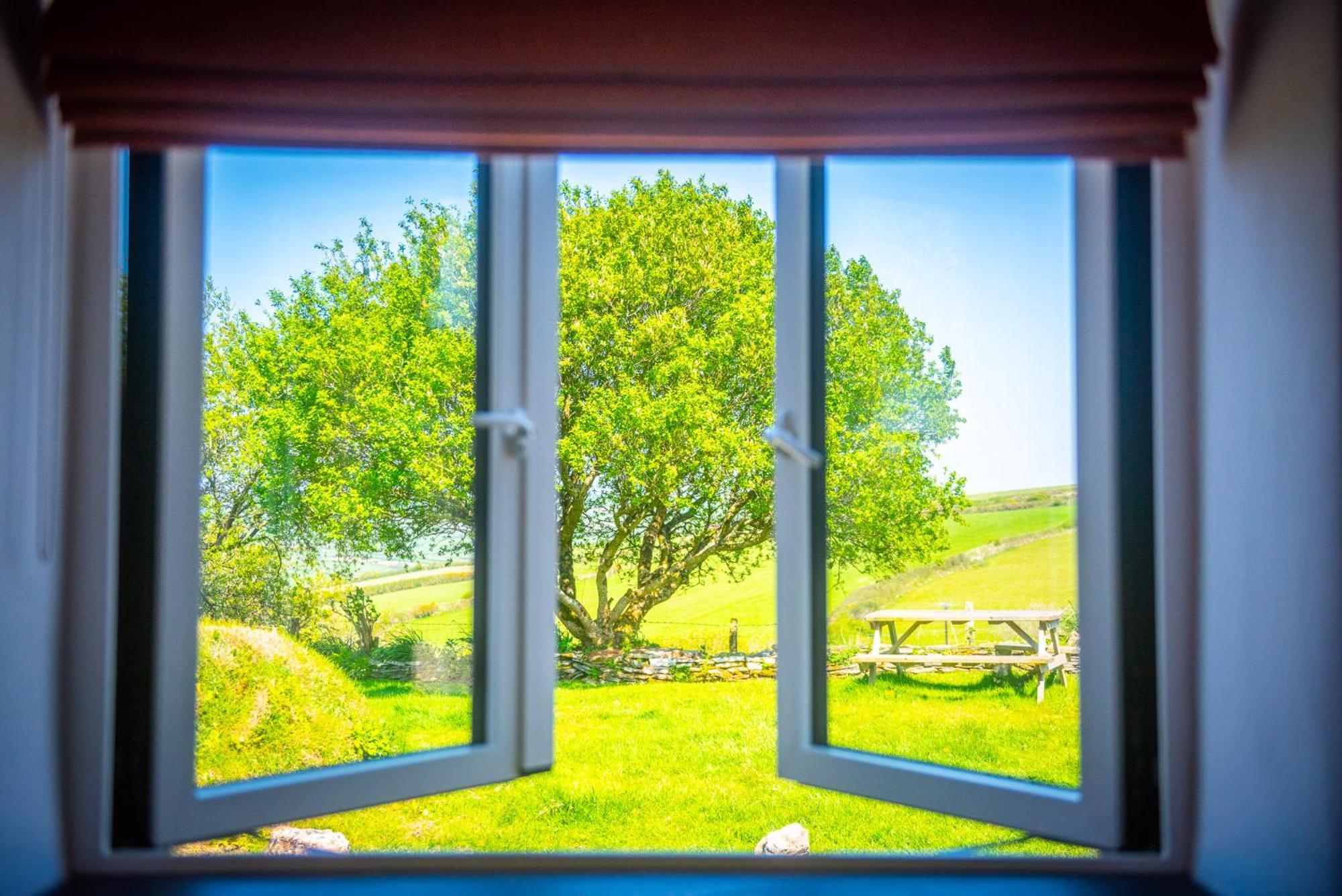 Polrunny Farm Seaberry Cottage With A Sea View And Log Burner Boscastle Esterno foto